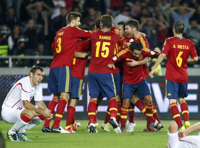  REUTERS