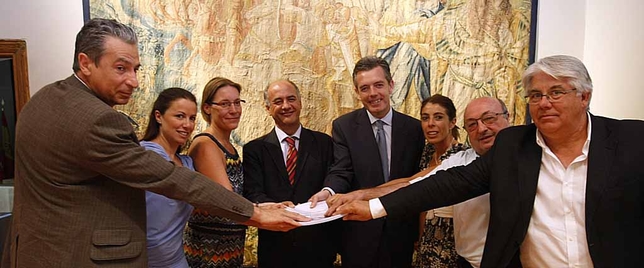 Firma del documento Ávila, empleo y empresa. David Castro