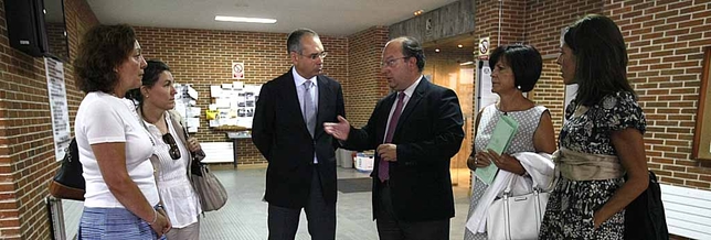 Reunión de Enrique Cabero sobre el Campus de Ávila. David Castro