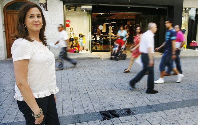 La alcaldesa de Ciudad Real, Rosa Romero, posa para La Tribuna en el centro de la capital. Tomás Fdez. De Moya