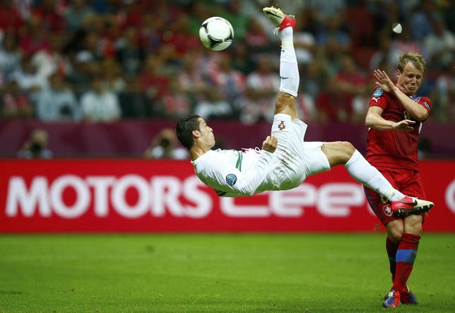  REUTERS