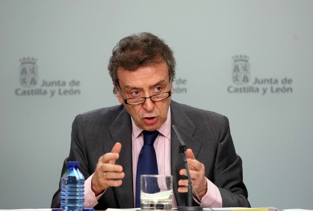 De Santiago-Juárez, durante su comparecencia en rueda de prensa. Ical