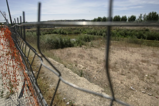Terreno donde se alzará el centro deportivo. Manu Reino