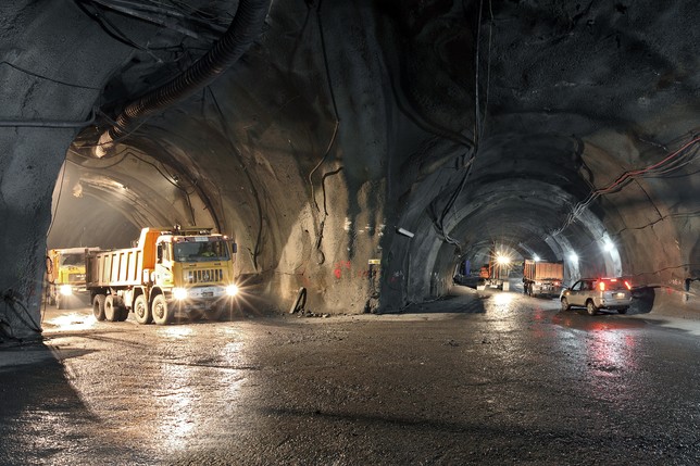 Imagen del interior del pozo de ‘Pilotuerto’, futuro puesto de trabajo de los mineros palentinos que iniciarán su actividad laboral en los próximos días en Asturias. DP