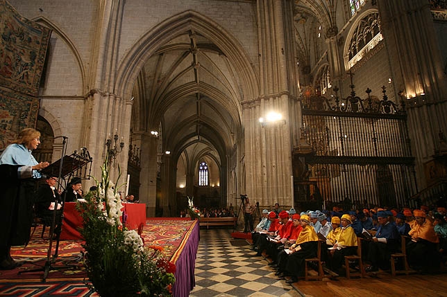  María Jesús Fuente pronunció la lecciòn inaugural. DP