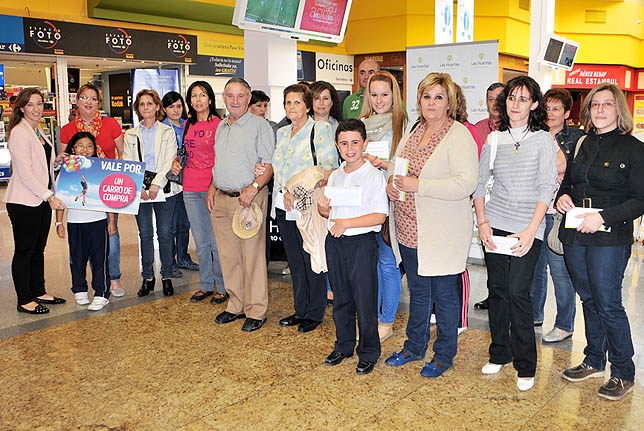 El Centro Comercial Las Huertas Entrega Los Carros De Pincha El IVA