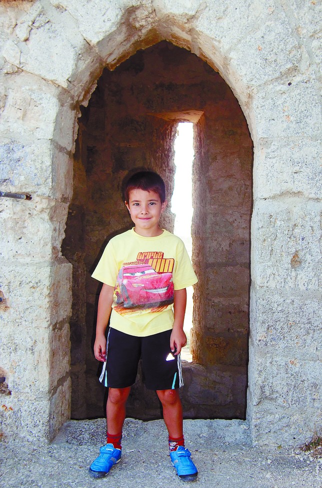 Carlos, en el castillo de Castrojeriz, hace un par de veranos. Eva Naval