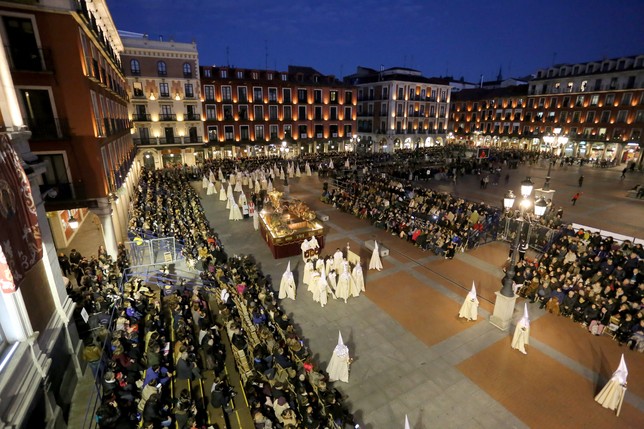 Resultado de imagen de procesi&oacute;n general semana santa valladolid