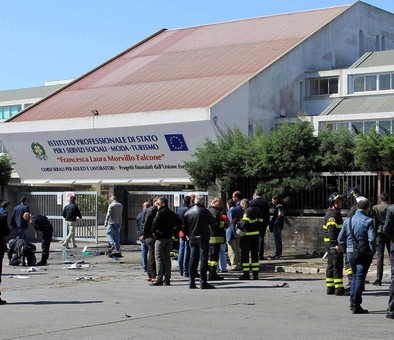 La sombra de la mafia planea sobre un atentado en un instituto italiano
