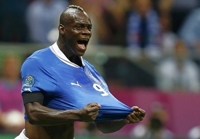 Balotelli tumba a Alemania