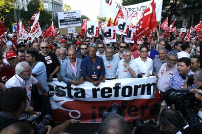 La patronal propone retirar el paro a quienes rechacen ofertas de empleo