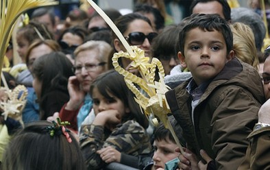 El Ayuntamiento y las cofradías apoyan que se adelanten las vacaciones de Semana Santa en 2013