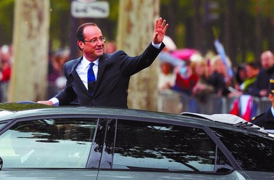 Hollande apela a la solidaridad y el crecimiento para superar la crisis