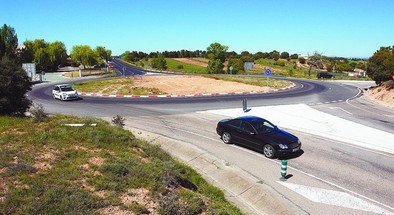 El Ayuntamiento reclama desde hace un año iluminar la rotonda del Montermoso