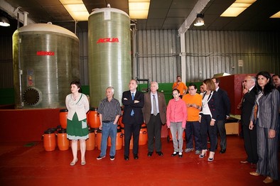 La planta de valorización de aceite da empleo a ocho discapacitados