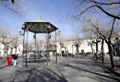 Ordenan la captura del hombre que le sacó un ojo al padre de su pareja