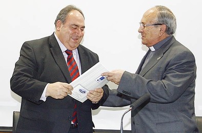Vicente Tirado coge el testigo como padrino de Marsodeto en 2012