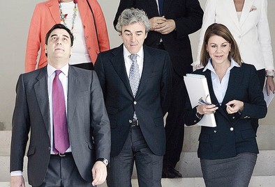 Las consejerías tendrán que rebajar sus cuentas entre un 10% y un 50%