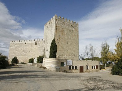 El abandono amenaza a decenas de edificios y lugares únicos