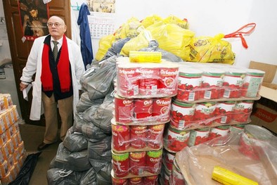 Las bibliotecas de la UCLM anulan multas a cambio de comida solidaria