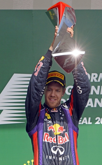 Pirelli muestra su enfado tras las críticas de Vettel