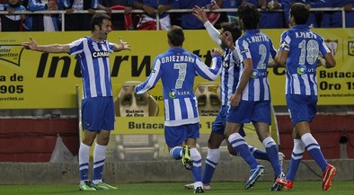 La Real asalta el Pizjuán y aguanta el tirón europeo 