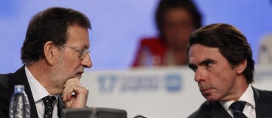 El PSOE se ceba con Aznar