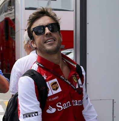 Alonso, obligado a recortar