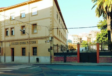 El Colegio Divina Pastora sufre el robo de material informático y dinero