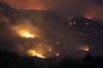 Incendio en la Sierra de San Vicente. Llamas de madrugada en Hinojosa de San Vicentes