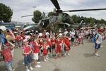 Jornada de puertas abiertas en la base de helicópteros de Almagro