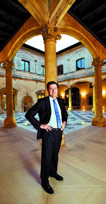 Luis Huete, ayer en el Palacio de Saldañuela. DB/Alberto Rodrigo