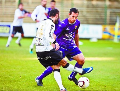 En El Plantío, partido del Burgos C.F. y el Palencia.  DB/Jesús J. Matías