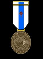 EL PRESIDENTE NACIONAL DE LOS GUARDIAS CIVILES AUXILIARES, QUILEZ PRESENTA LA MEDALLA DEL PEREGRINO