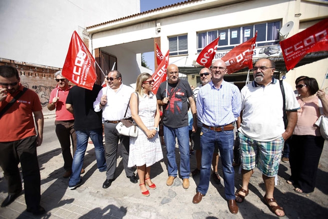Protesta en la estación de autobúses de Tomelloso