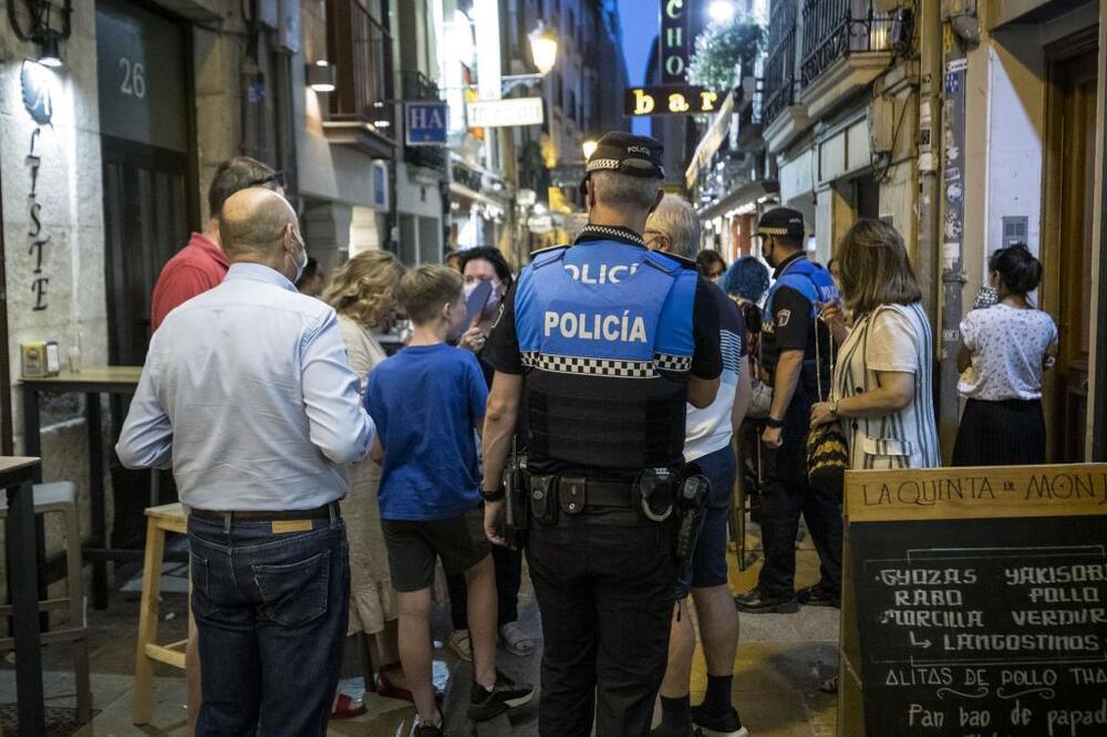 El cierre de bares a la 1.30 seguirá hasta el 30 de agosto | Noticias Diario de Burgos - Vimarsana News