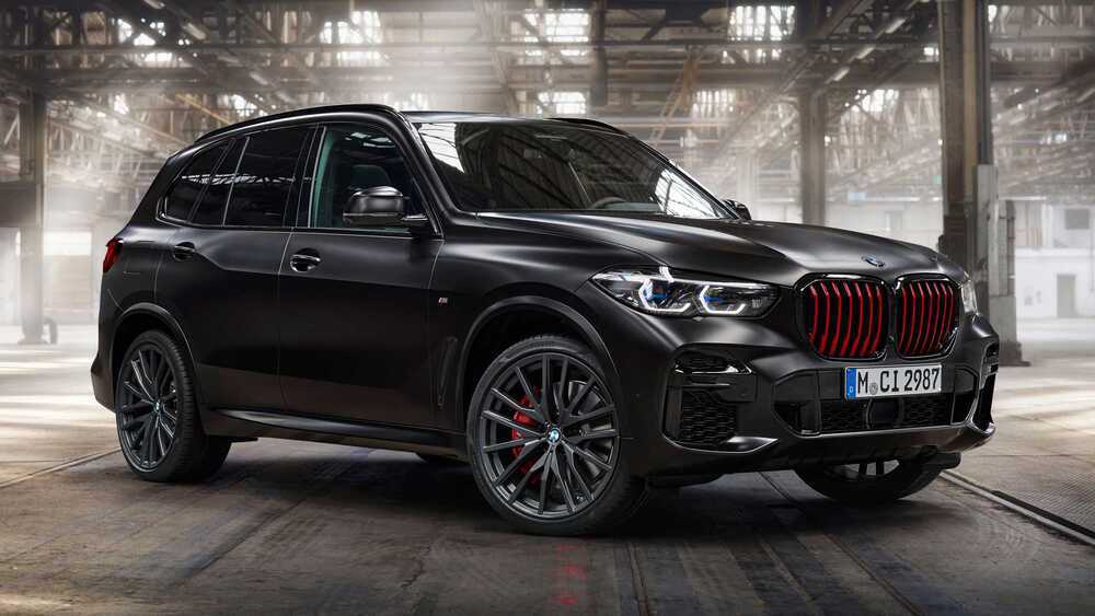 BMW estrena el 'Black Vermilion' | Noticias El Día de Valladolid - Vimarsana News