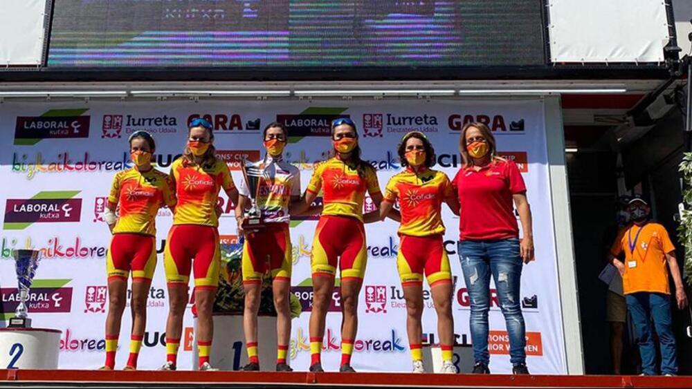 La vallisoletana Estela Domínguez, con la selección española júnior femenina - Vimarsana News