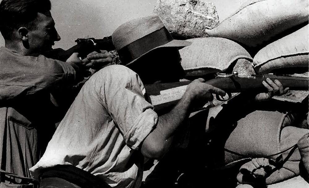 'Cuquillo', el miliciano moracho de Capa y Taro - Vimarsana News