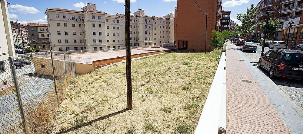 Defensa saca a subasta un solar en Alfonso de Montalvo | Noticias Diario de Ávila - Vimarsana News