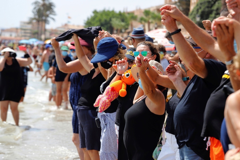 Un 'abrazo' al Mar Menor | Noticias El Día de Valladolid - Vimarsana News