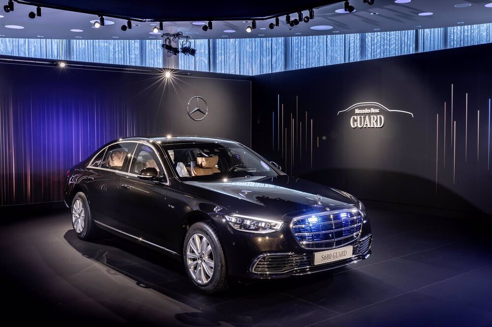 Mercedes-Benz presenta un blindado con tracción total | Noticias La Tribuna de Albacete - Vimarsana News
