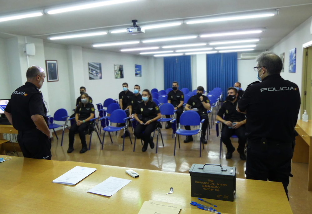 Toledo incorpora 15 nuevos policías nacionales en prácticas y el 26,6% de ellos son mujeres - Vimarsana News