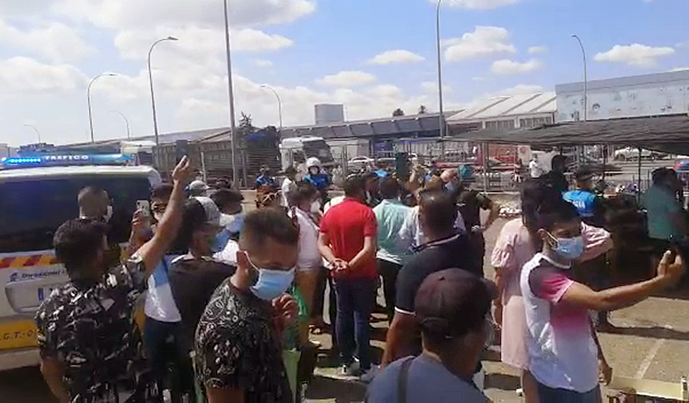 Bronca entre los vendedores y la Policía en el mercadillo | Todas las noticias de Palencia - Vimarsana News