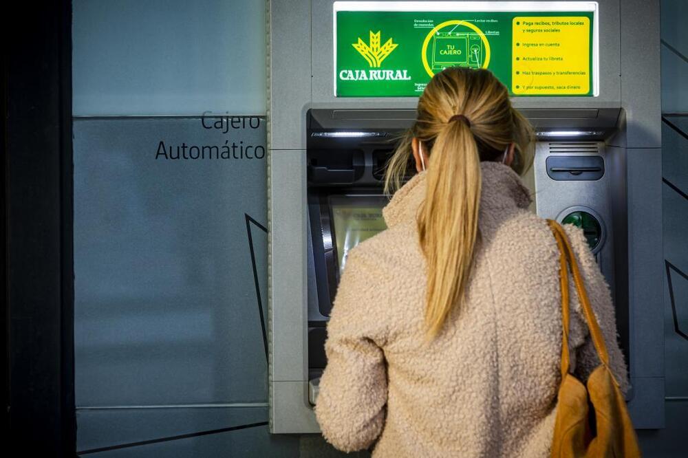 Los vallisoletanos ahorraron casi 18.000 millones en 2022