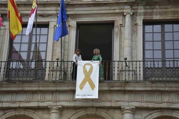 El Ayuntamiento se suma al movimiento #PaintGold