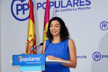 «Tolón defiende el uso de superávit pero calla ante Sánchez»