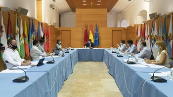 Murcia limita a seis personas las reuniones sociales