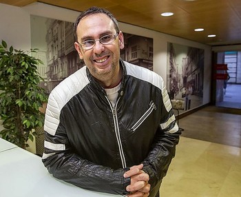 De los Bueis: «La comunicación es nula con el Ayuntamiento»