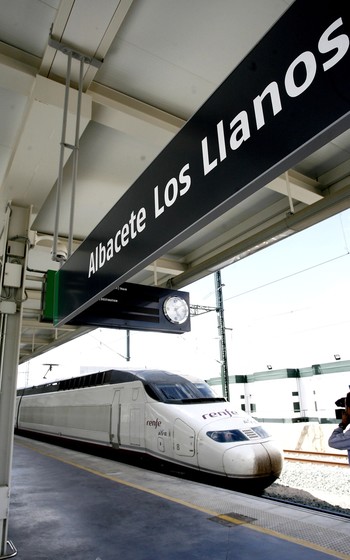 El éxodo a otros países restó 700 vecinos en 2019